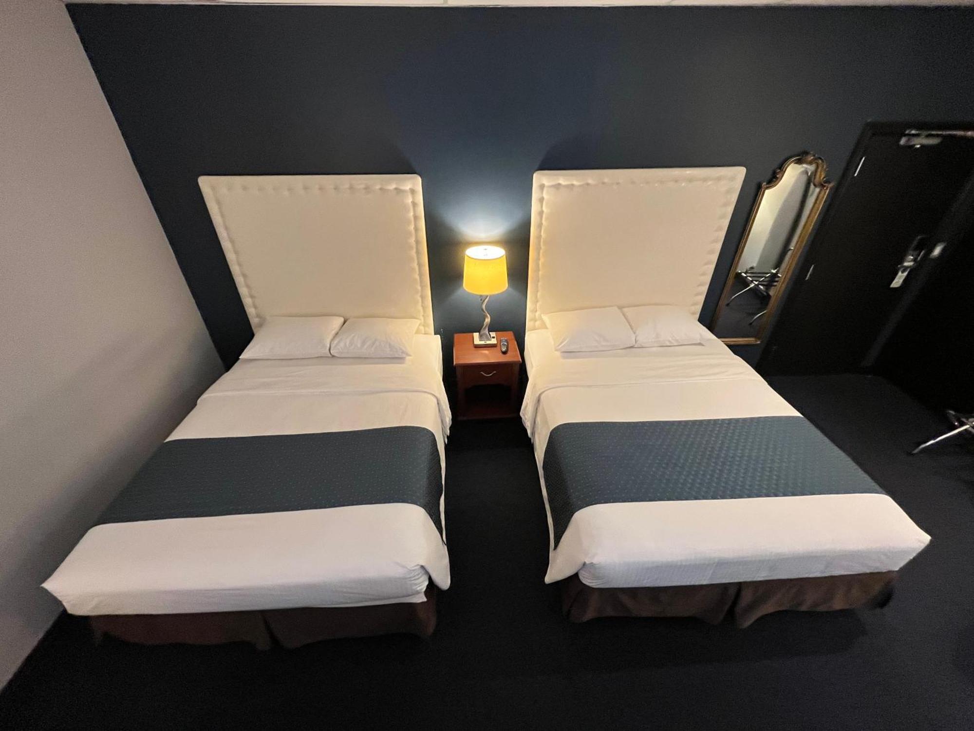 Le Voyageur Inn Mattawa ภายนอก รูปภาพ
